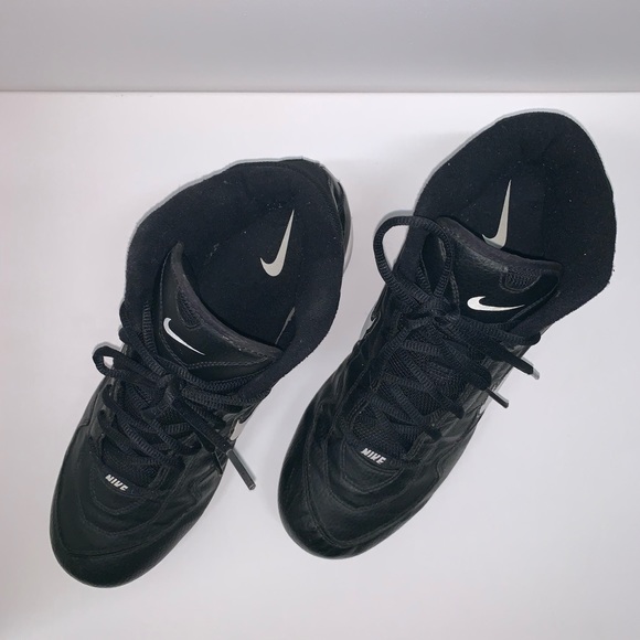 Black Nike Football Cleat - Picture 2 of 8